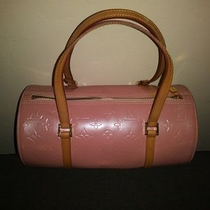 Rose Litchi Bedford Papillon